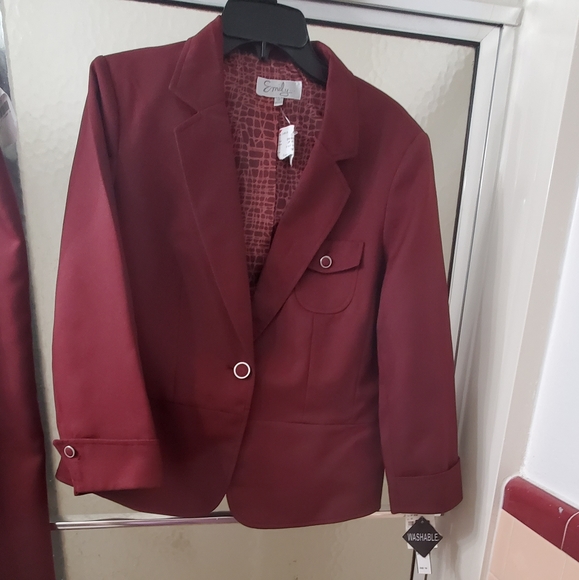 NWT Emily 2 Piece Pant Suit; Sz 14; Wine Color; Lined; $70 - Picture 11 of 16